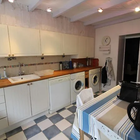 5 Pieces Oleron 8 Couchages Georges D'oleron Sgo000-905 Vila *